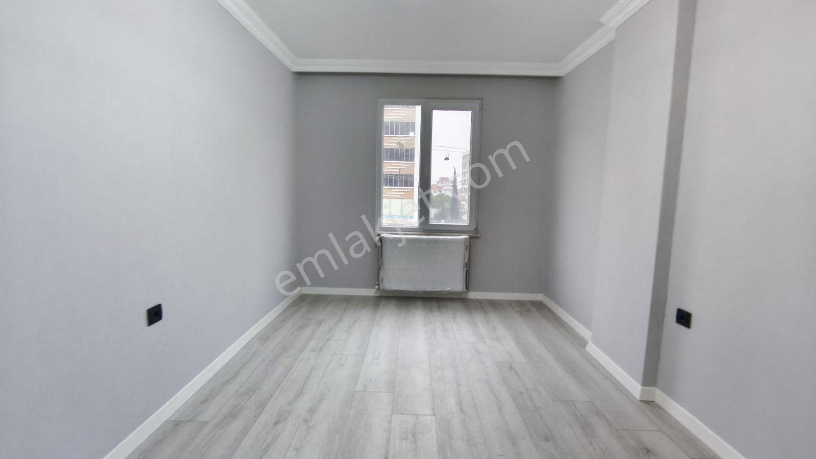 Truva/nazım Demirci'den Ataken Bulvara Cephe Satılık 3+1 Daire — fotoğraf 14