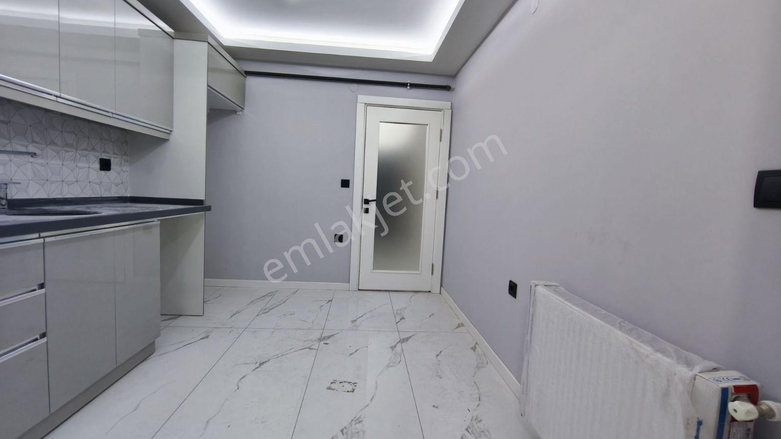 Truva/nazım Demirci'den Ataken Bulvara Cephe Satılık 3+1 Daire — fotoğraf 29