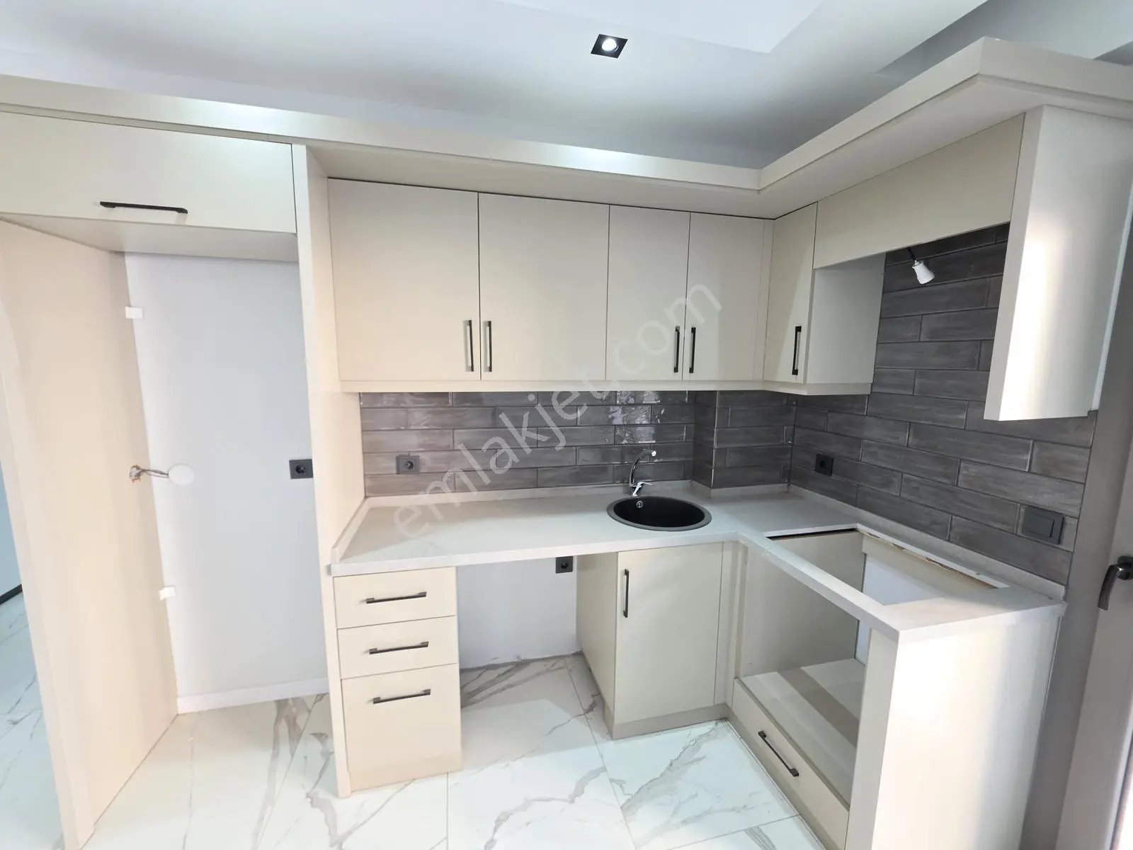 Tayla Gayrimenkul'den Gömeç Yaya'da Satılık Sıfır 2+1 Lüx Daire — fotoğraf 7