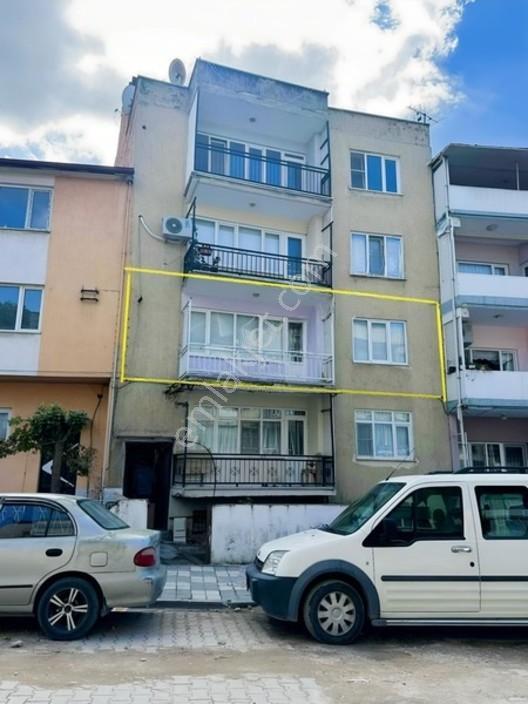 Çarşı Merkezde Pehlivanoğlu Market Arkası 3+1 2. Kat Daire