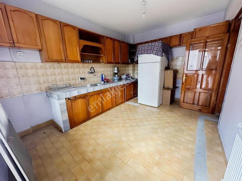 Çarşı Merkezde Pehlivanoğlu Market Arkası 3+1 2. Kat Daire — fotoğraf 16