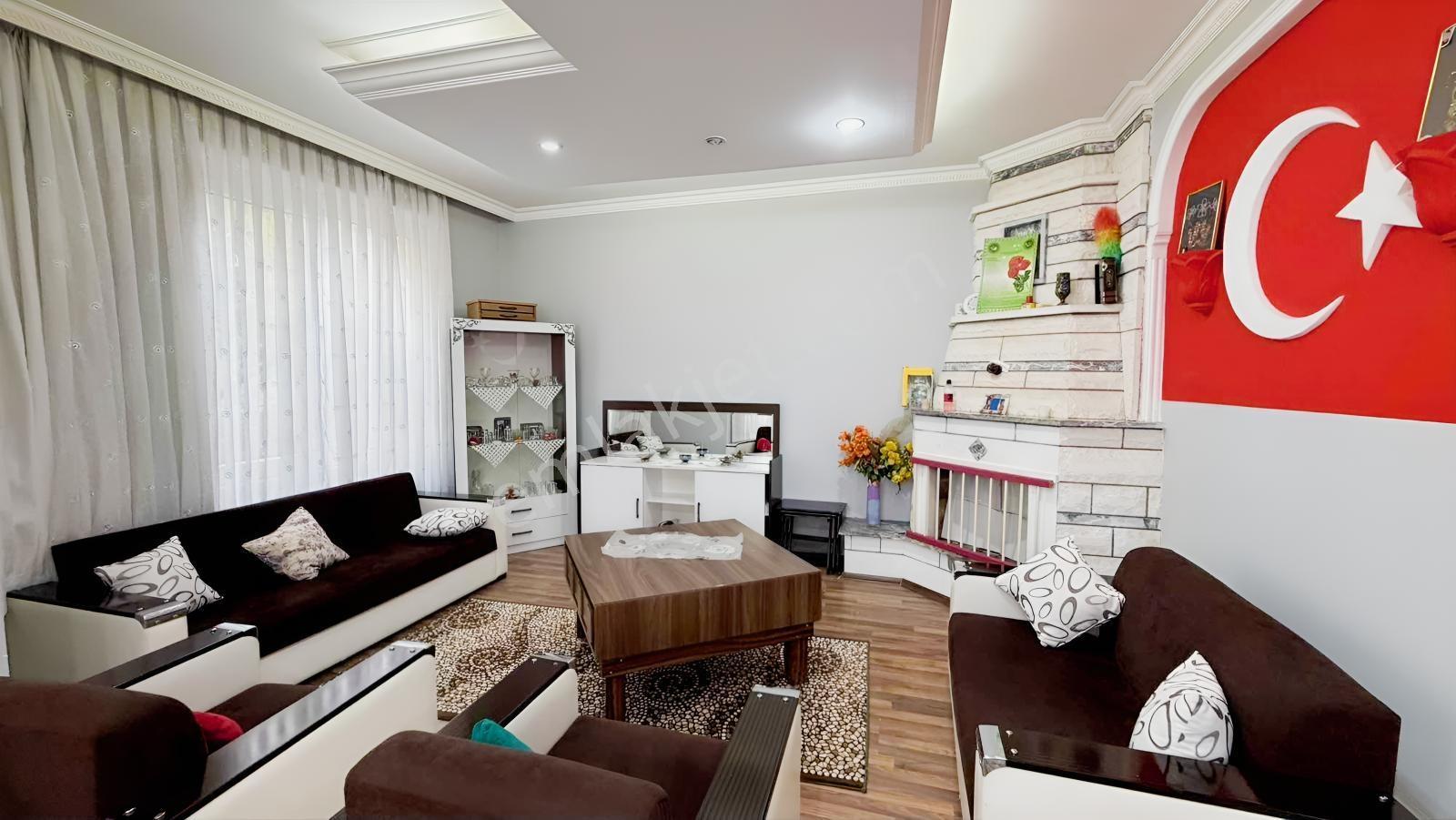 Varsak Altıayakta Havuzlu Sitede 5+1 Tripleks Villa! — fotoğraf 2