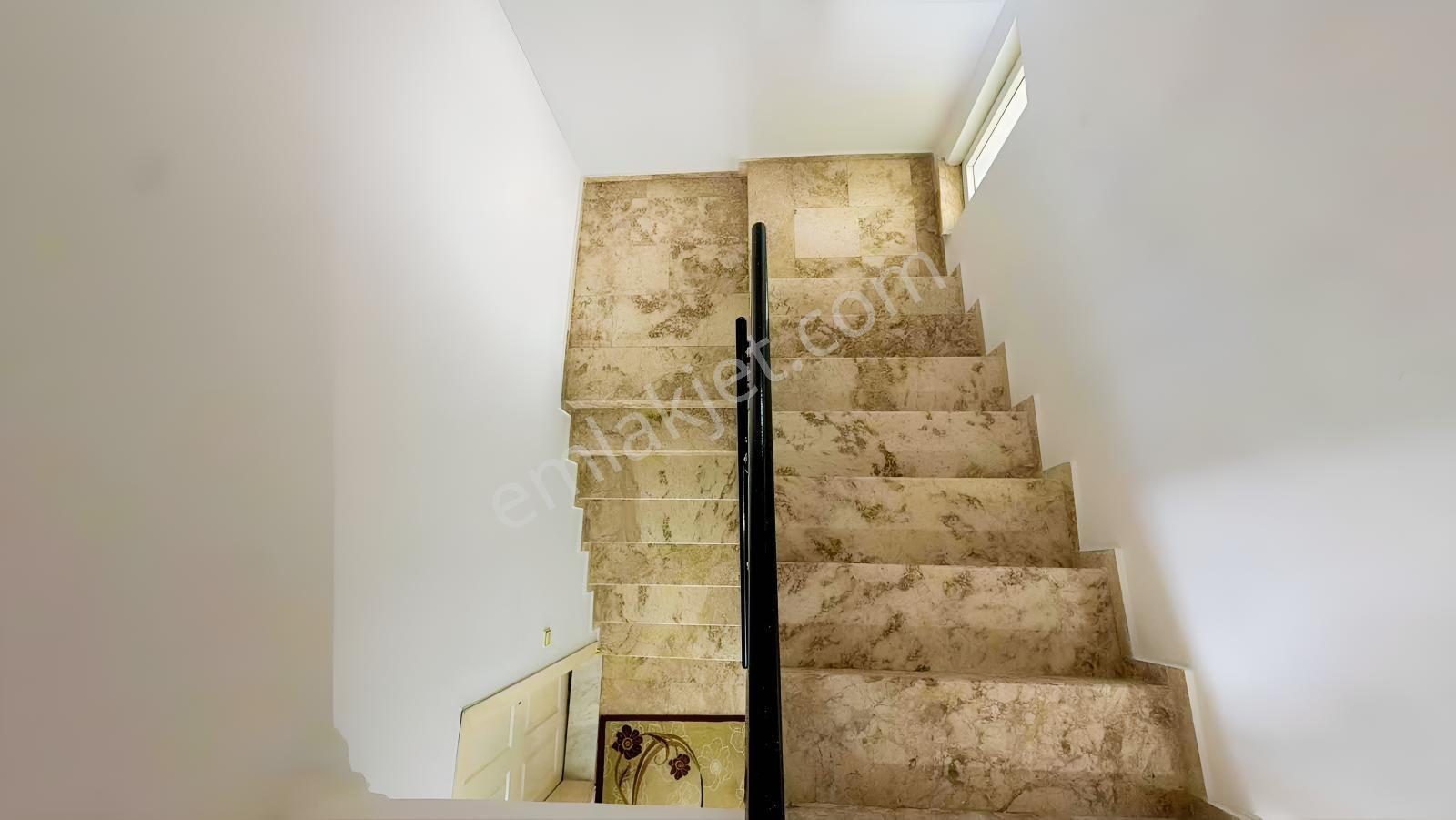 Varsak Altıayakta Havuzlu Sitede 5+1 Tripleks Villa! — fotoğraf 25