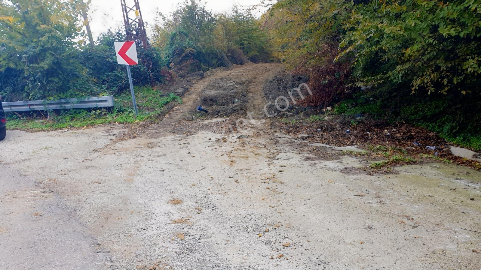 Karamürsel Ereğlide Deniz Manzaralı Satılık Tarla — fotoğraf 3
