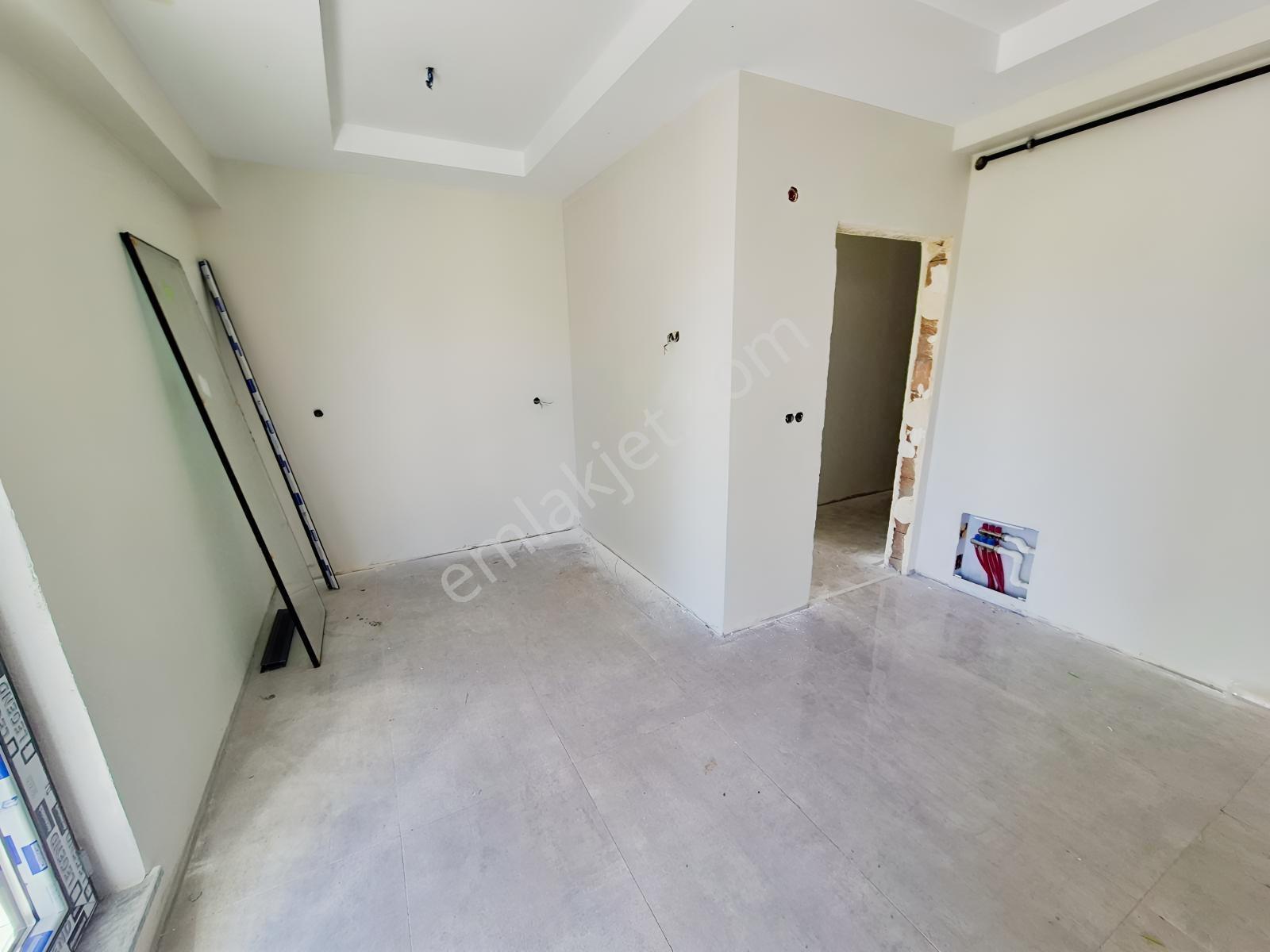 Kartepe'de Site İçerisinde Sıfır Satılık 2+1 Çatı Dubleks — fotoğraf 8