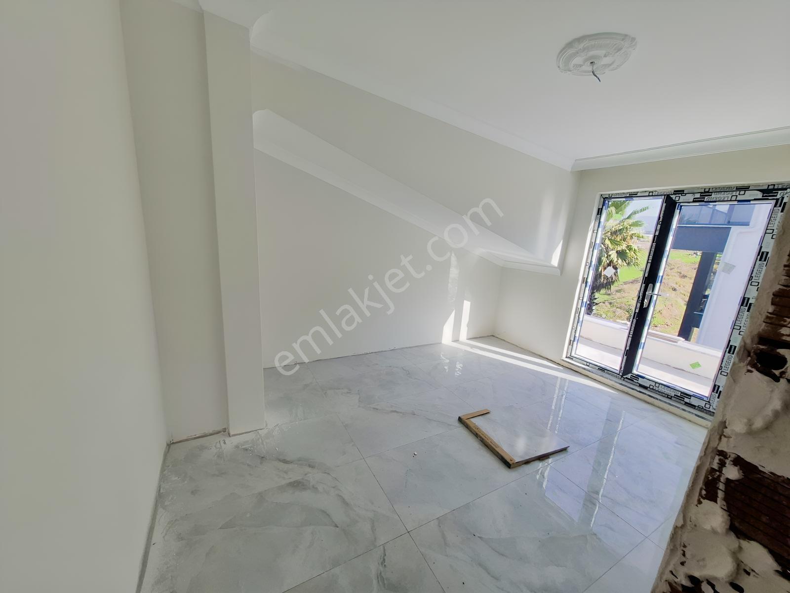 Kartepe'de Site İçerisinde Sıfır Satılık 2+1 Çatı Dubleks — fotoğraf 19