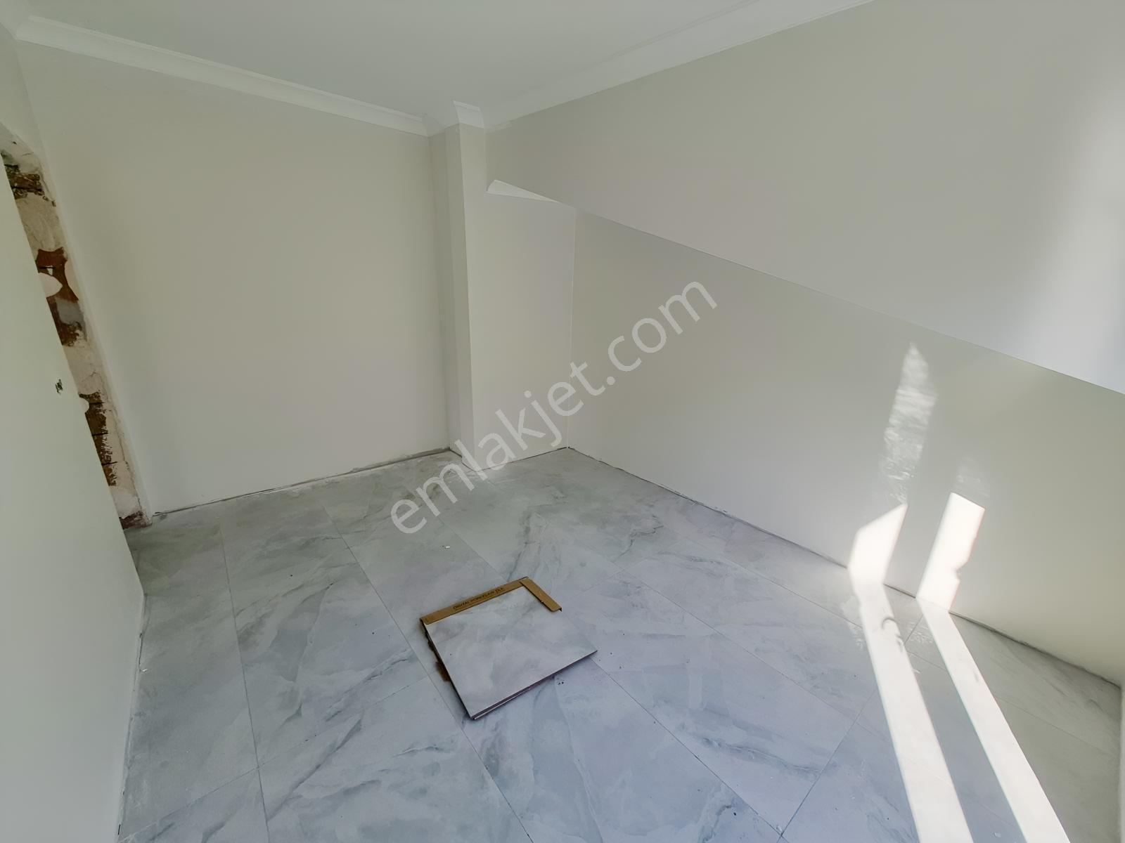Kartepe'de Site İçerisinde Sıfır Satılık 2+1 Çatı Dubleks — fotoğraf 20