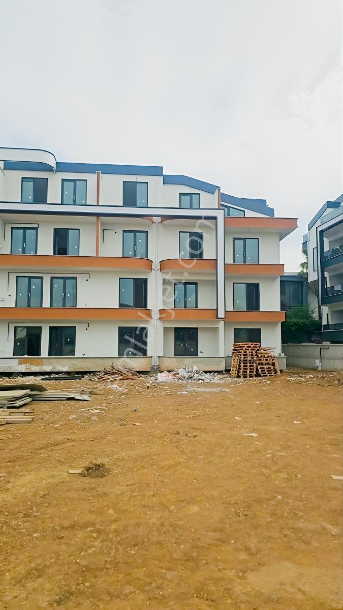 Kartepe'de Site İçerisinde Sıfır Satılık 2+1 Çatı Dubleks — fotoğraf 25