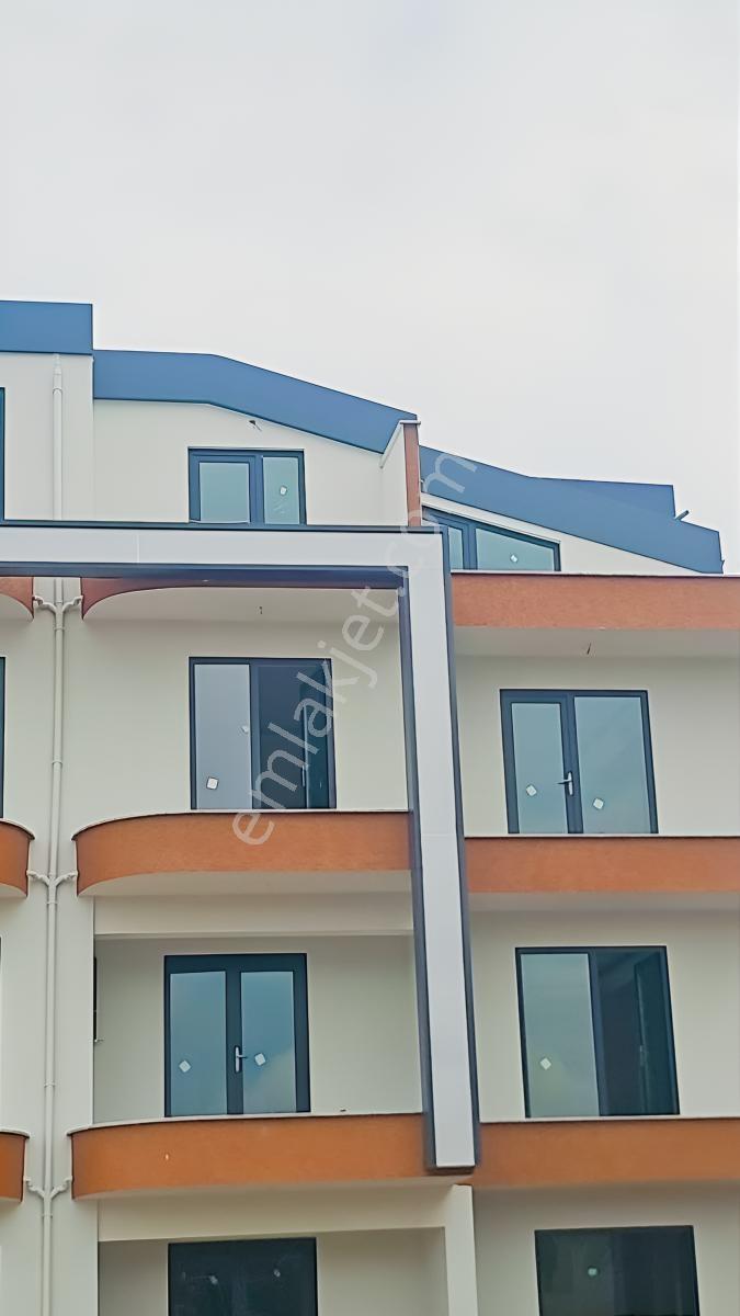 Kartepe'de Site İçerisinde Sıfır Satılık 2+1 Çatı Dubleks — fotoğraf 26