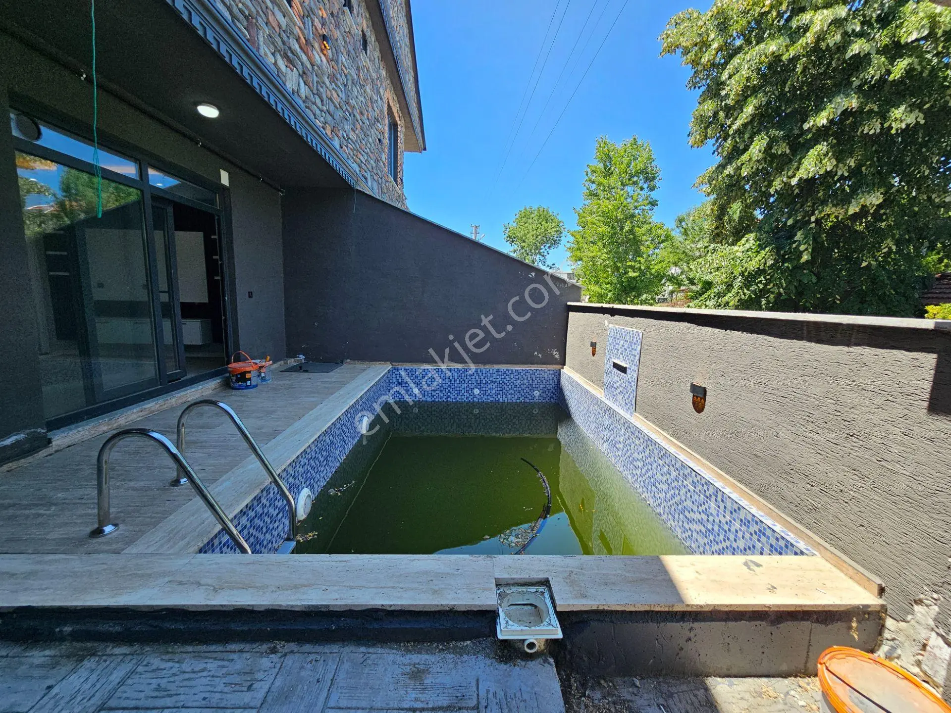 Deniz'den 3+1 Müstakil Havuzlu, Merkezi Konumda Villa — fotoğraf 3