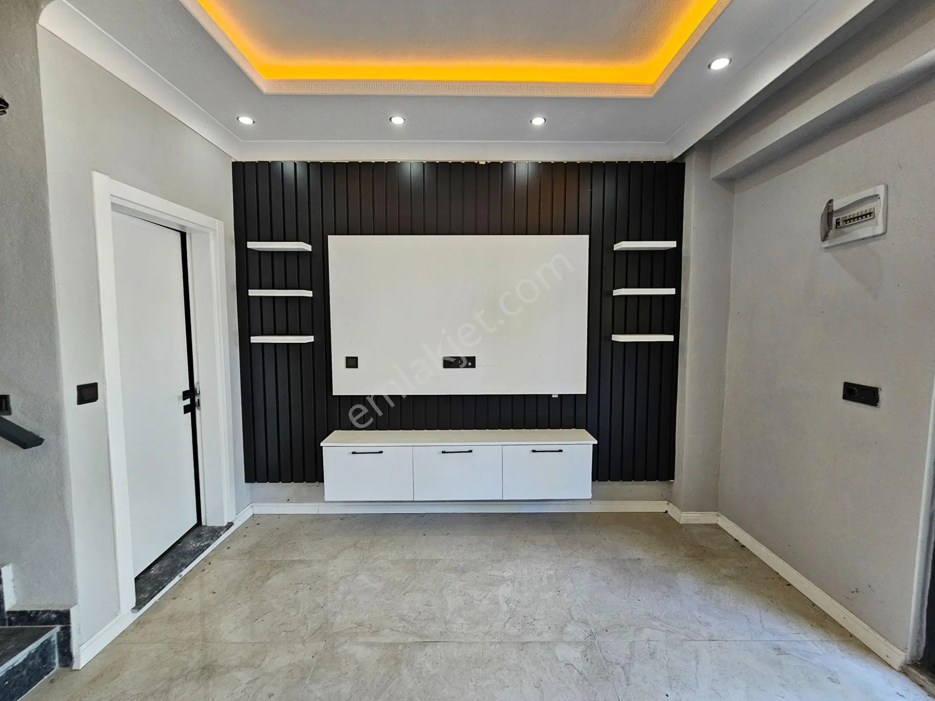 Deniz'den 3+1 Müstakil Havuzlu, Merkezi Konumda Villa — fotoğraf 9
