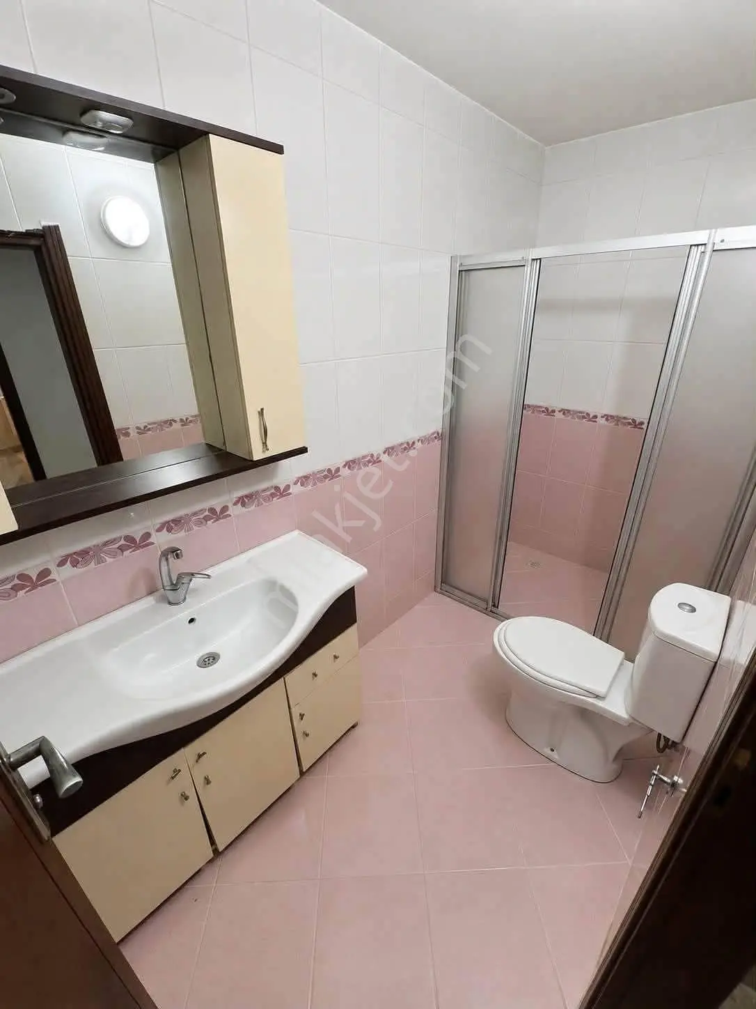 Samsun İlkadım Kadıköy Mahallesi'Nde Bahçe Kat Masrafsız 1+1 Satılık Daire