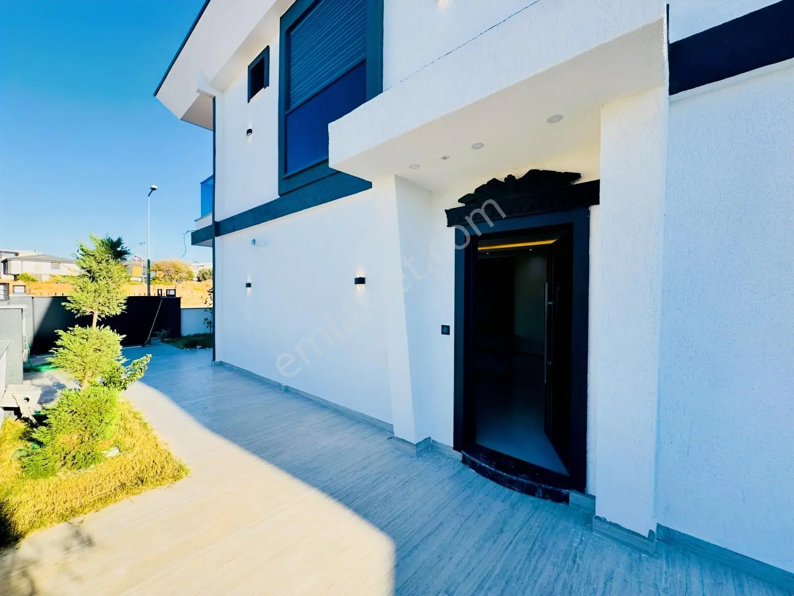 Hisarda Altta Yatak Odalı Geniş Bahçeli Araba Garajlı 4+1 Villa — fotoğraf 11