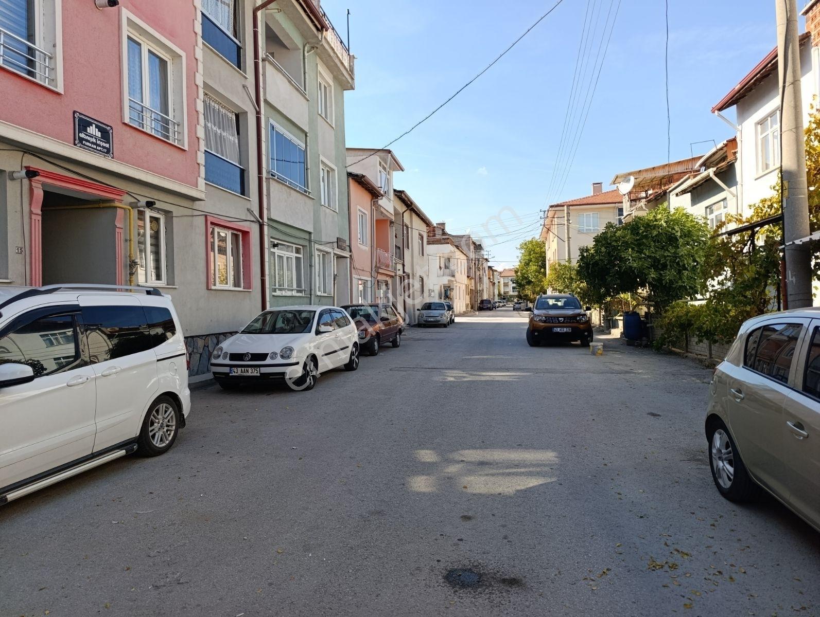 Kökoğlu Gayrimenkul'den Yunusemre'de 3 Katlı Müstakil Bina — fotoğraf 23