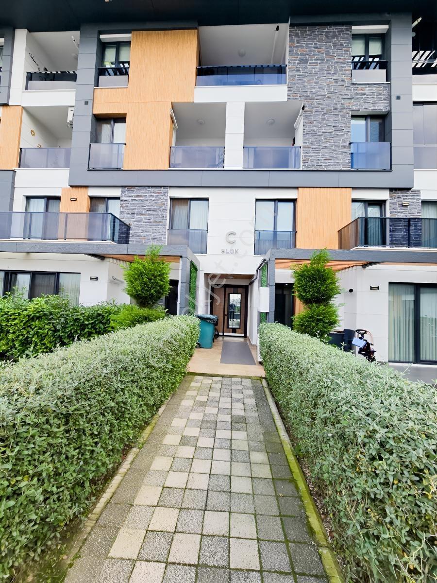 Akyol Vista Sitesinde Özel Bahçeli Satılık 3+1 Dubleks Daire