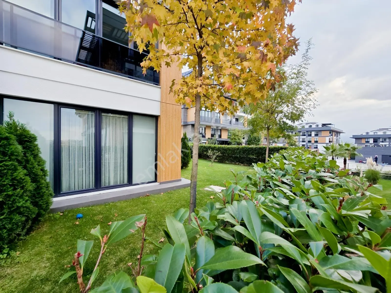 Akyol Vista Sitesinde Özel Bahçeli Satılık 3+1 Dubleks Daire — fotoğraf 5