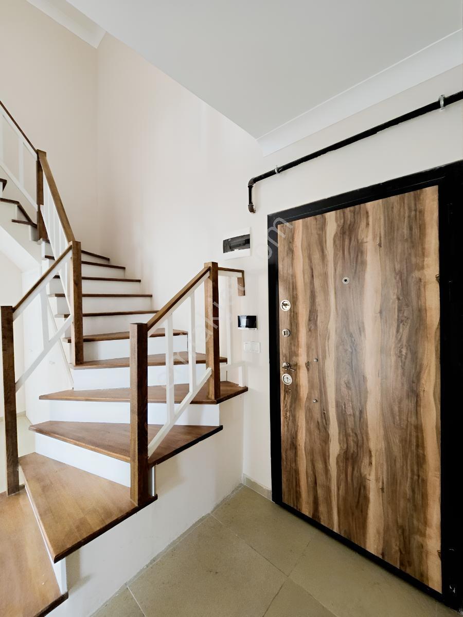Yalova Bahçelievlerde 220 M², 5+1 Ferah Satılık Dubleks Daire — fotoğraf 8