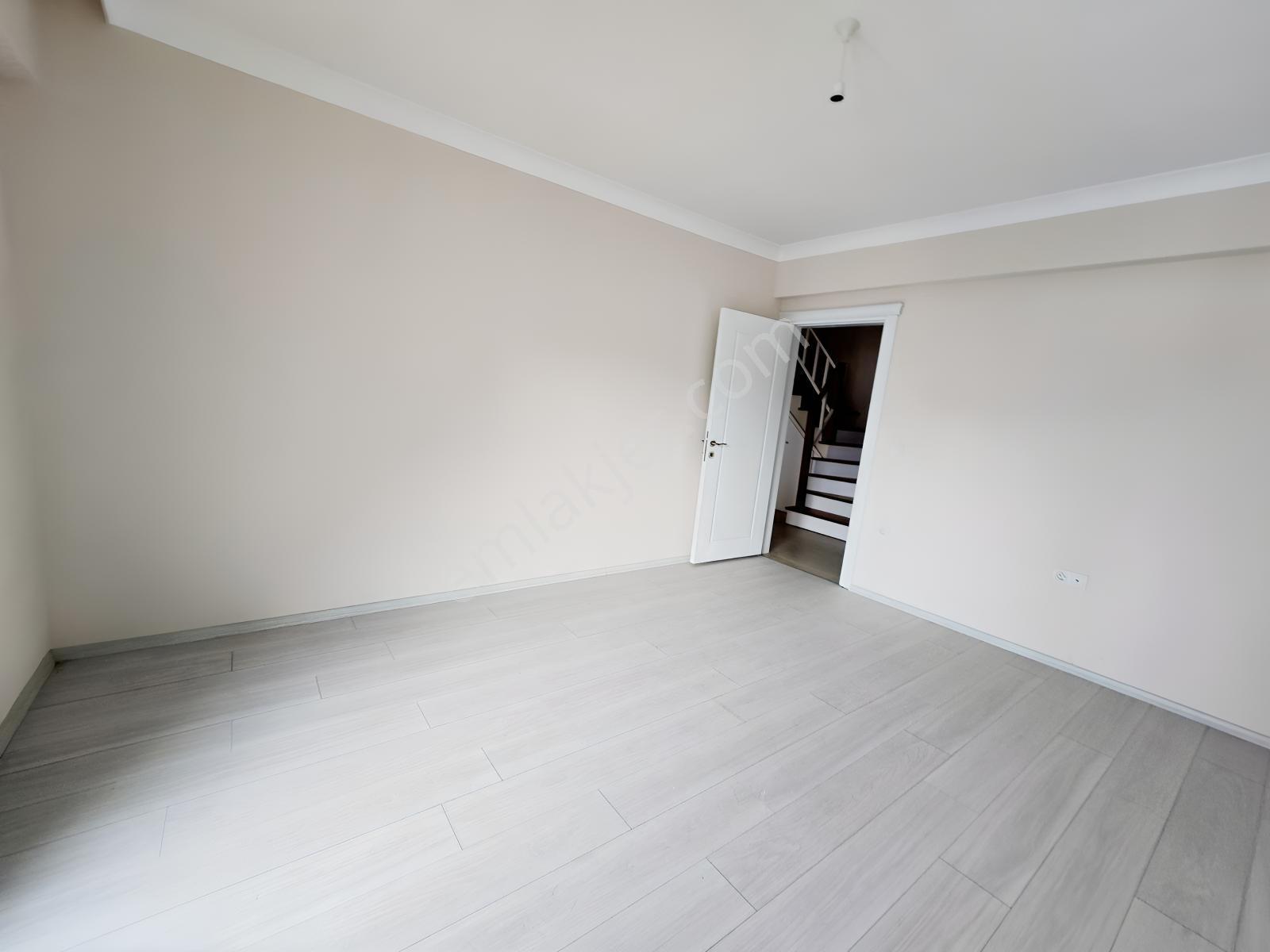Yalova Bahçelievlerde 220 M², 5+1 Ferah Satılık Dubleks Daire — fotoğraf 15