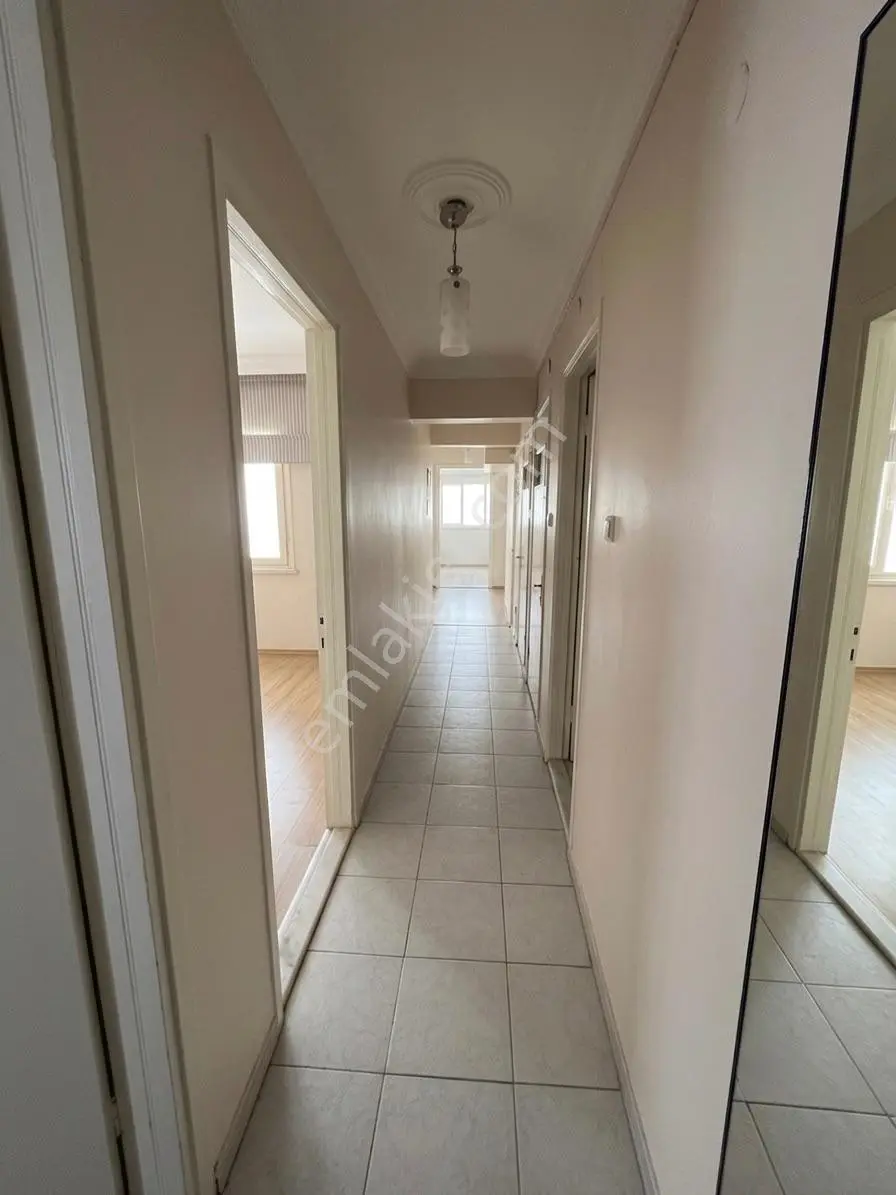 Karşıyaka Bahriye Üçokta Ara Kat Asansörlü 3+1 Satılık Daire — fotoğraf 7