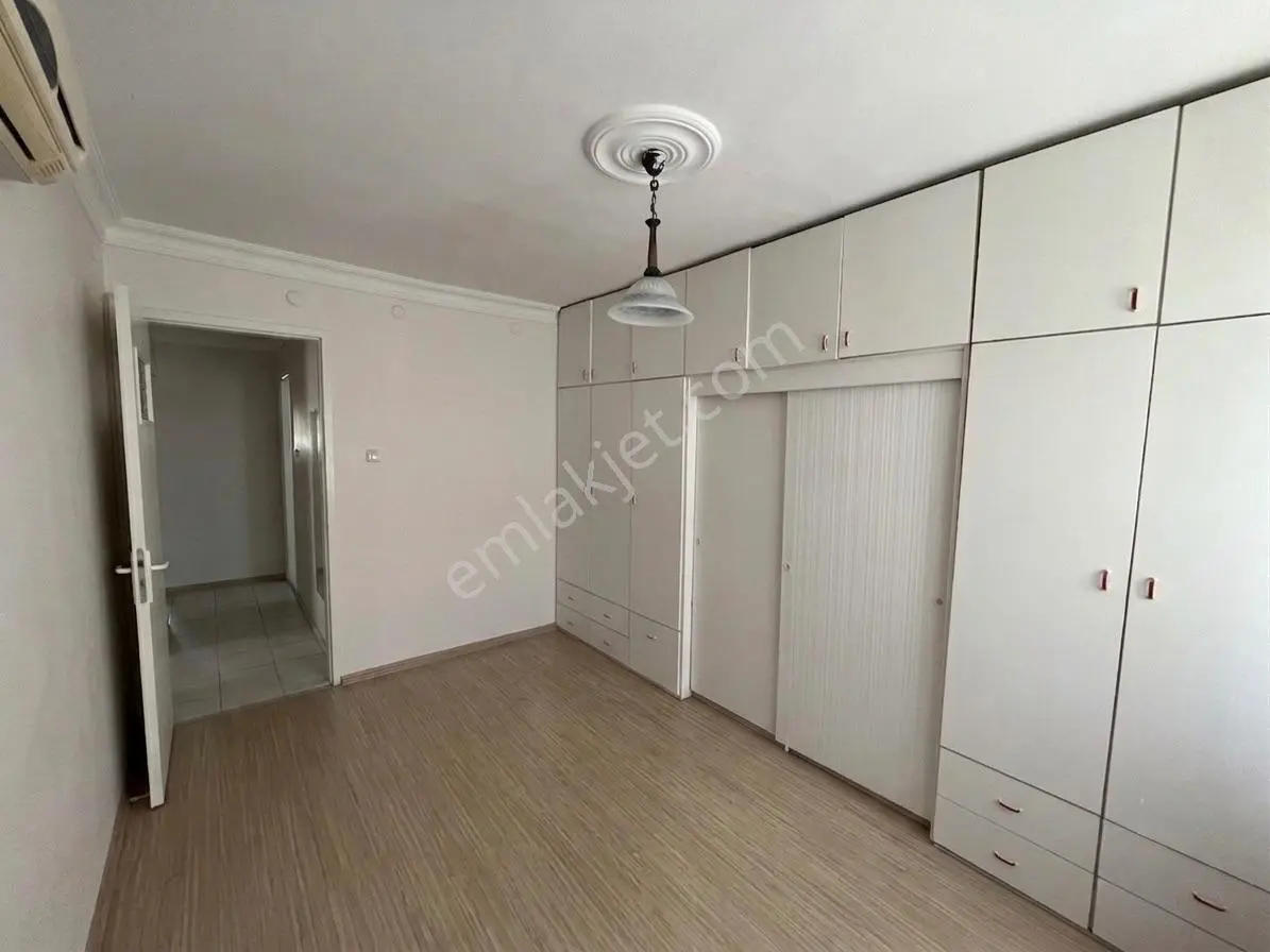 Karşıyaka Bahriye Üçokta Ara Kat Asansörlü 3+1 Satılık Daire — fotoğraf 15
