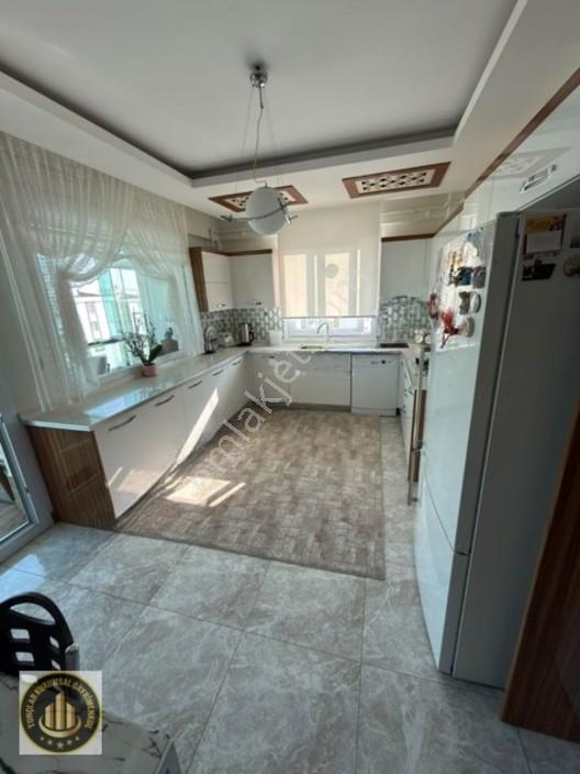Bağcıların Kalbi Göletli De Muhteşem Yapısıyla 3+1 Satılık Daire — fotoğraf 5