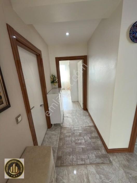 Bağcıların Kalbi Göletli De Muhteşem Yapısıyla 3+1 Satılık Daire — fotoğraf 14
