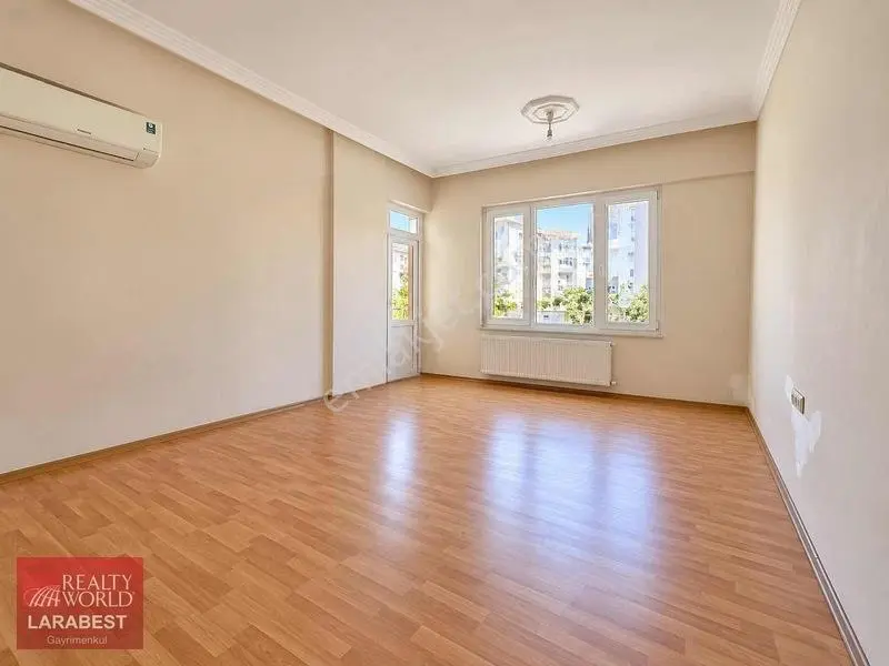 Gülveren'de 2 + 1 Ayrı Mutfaklı Satılık Daire — fotoğraf 6