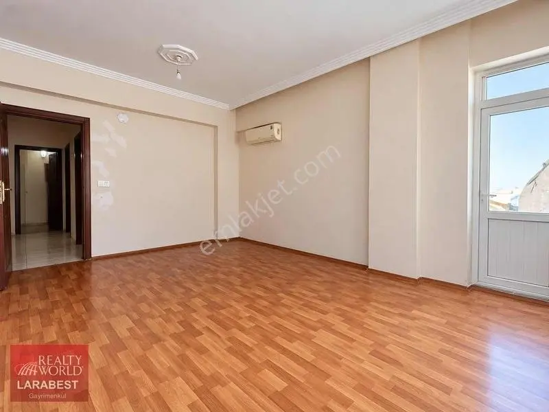 Gülveren'de 2 + 1 Ayrı Mutfaklı Satılık Daire — fotoğraf 8