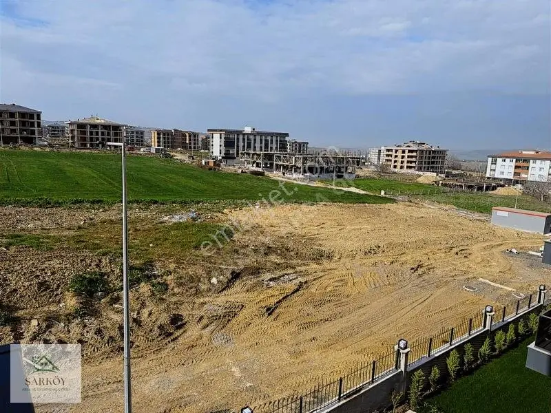 Tekirdağ Atatürk Mah.ana Caddeye Çok Yakın Havuzlu 2+1 — fotoğraf 25