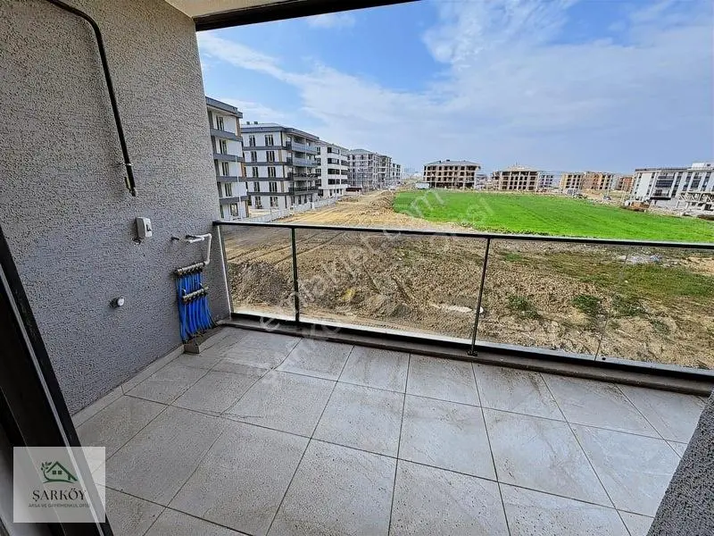 Tekirdağ Atatürk Mah.ana Caddeye Çok Yakın Havuzlu 2+1 — fotoğraf 28