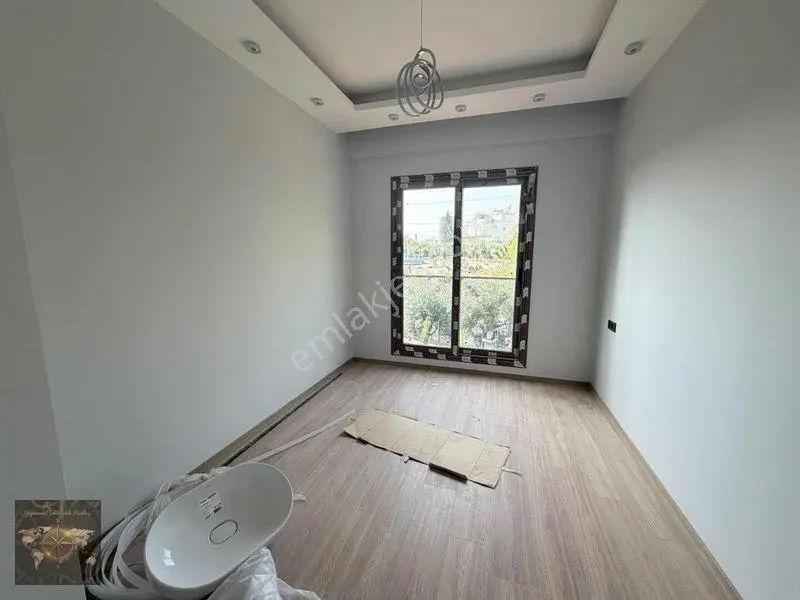 Dream'dan Eski Mezitli Bölg.havuzlu B.mutfak Satılık 3.5+1 Daire — fotoğraf 11