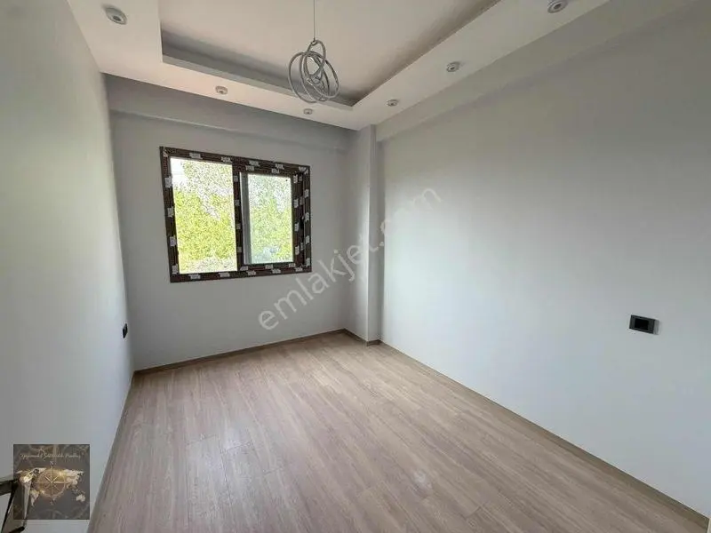 Dream'dan Eski Mezitli Bölg.havuzlu B.mutfak Satılık 3.5+1 Daire — fotoğraf 21