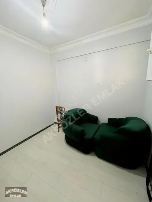 Ömerağada Gaffar Okan Caddesi Yakını İskanlı 2+1 (d424) — fotoğraf 7