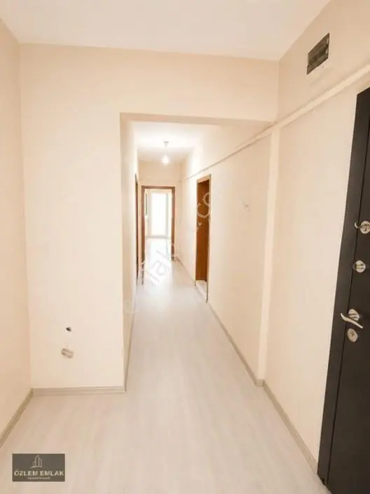 Özlem Den Dere Mahallesinde 2+1 Geniş Satılık Daire — fotoğraf 5