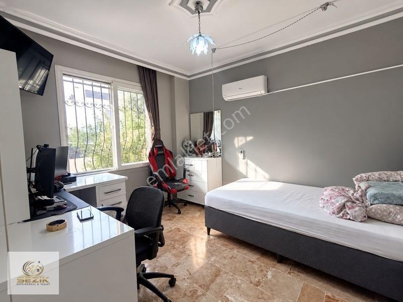 Havuzlu 2 Katlı Müstakil Ev — fotoğraf 4