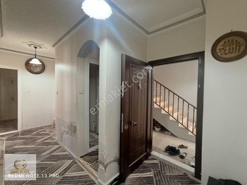 Havuzlu 2 Katlı Müstakil Ev — fotoğraf 13