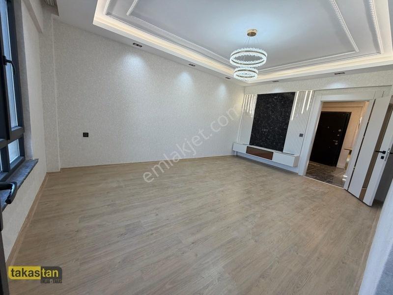 Göktürk Stadyum Arkası Ultra Lüks Yerden Isıtma 2,5 +1 Fırsat — fotoğraf 32