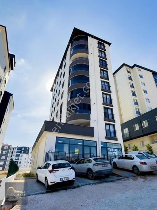 Başkent Emlaktan Cumhuriyet Mahallesi Satılık 2+1 Daire — fotoğraf 2