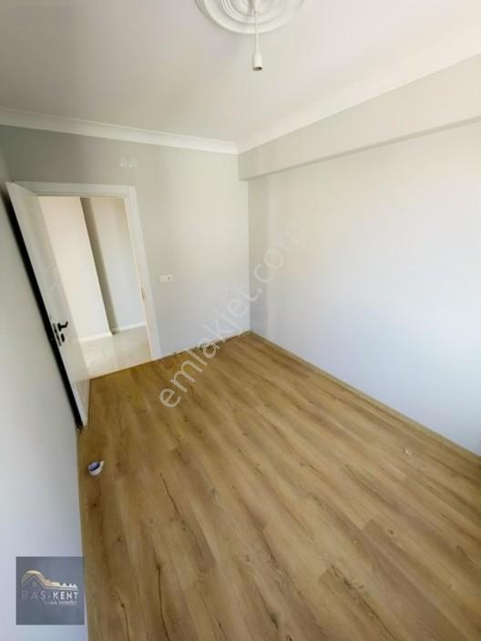 Başkent Emlaktan Cumhuriyet Mahallesi Satılık 2+1 Daire — fotoğraf 8