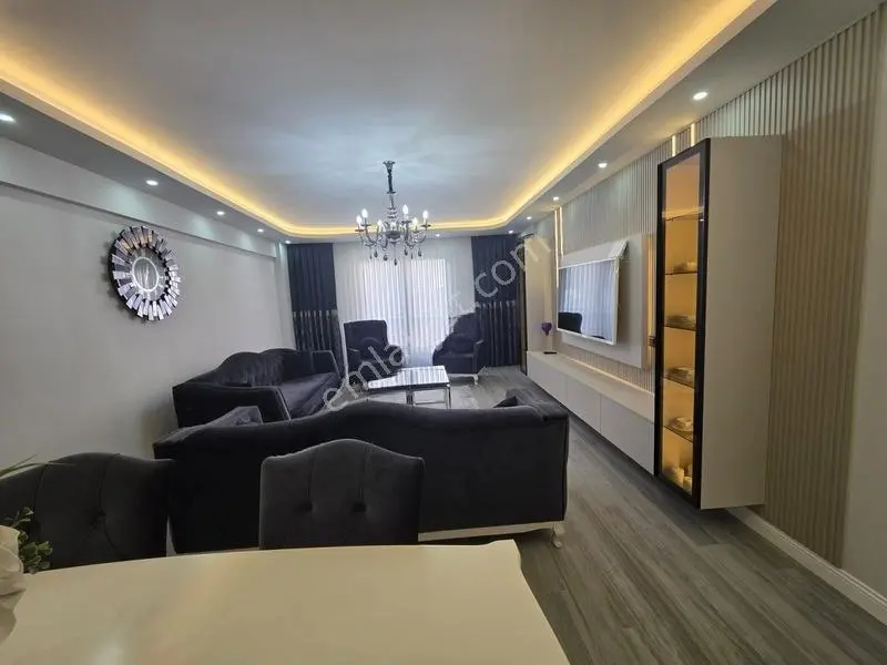 Bursa Emlak Alemiçarşı Merkezinde Arakat Sıfır3+1 156 M2 Satılık — fotoğraf 3
