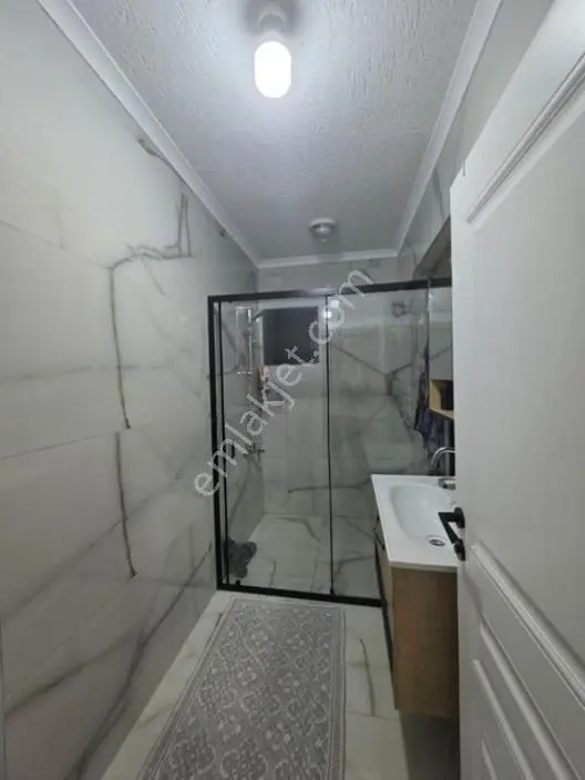 Bursa Emlak Alemiçarşı Merkezinde Arakat Sıfır3+1 156 M2 Satılık — fotoğraf 5
