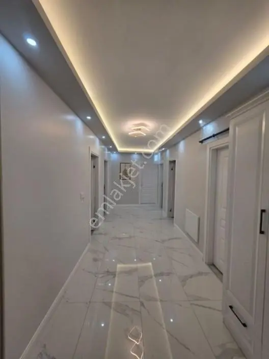 Bursa Emlak Alemiçarşı Merkezinde Arakat Sıfır3+1 156 M2 Satılık — fotoğraf 11