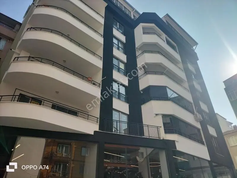 Bursa Emlak Alemiçarşı Merkezinde Arakat Sıfır3+1 156 M2 Satılık — fotoğraf 25