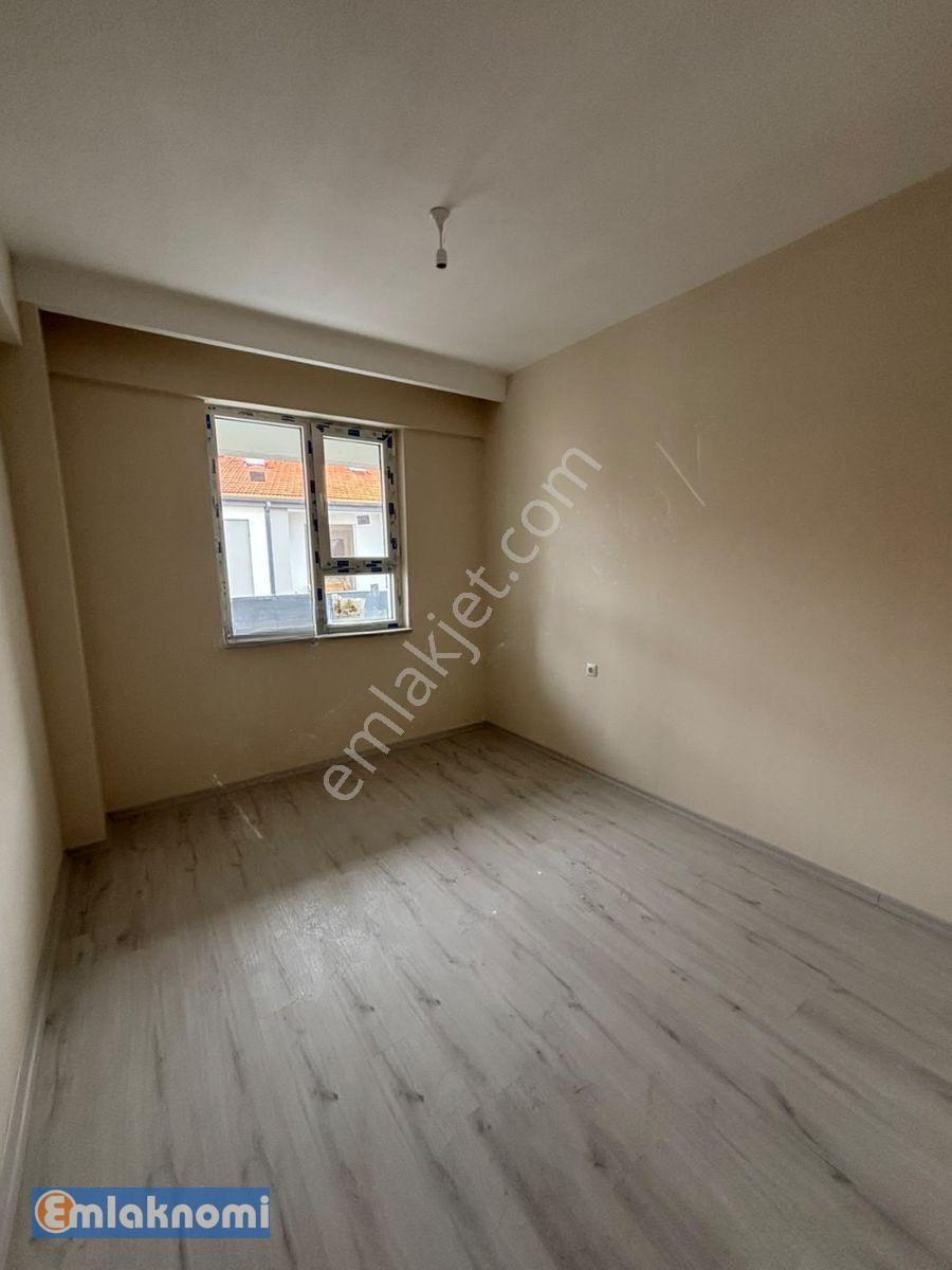 Emlaknomi'den Çarşı Merkezde Sıfır 2+1 Satılık Daire — fotoğraf 2