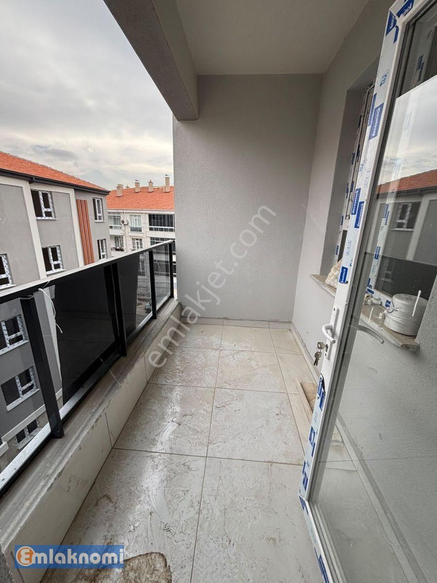 Emlaknomi'den Çarşı Merkezde Sıfır 2+1 Satılık Daire — fotoğraf 7