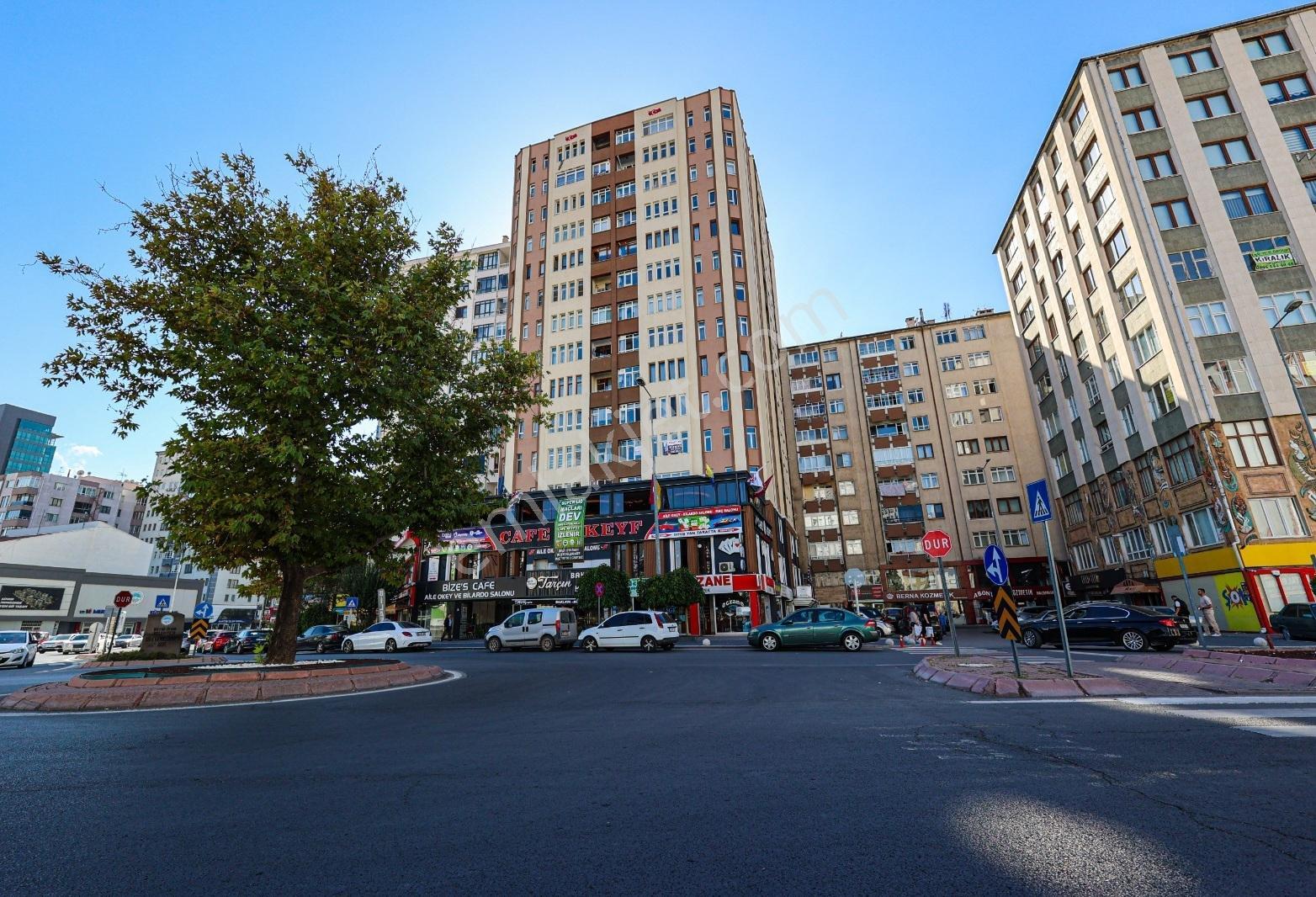 Forum Avm Yanında Aidatsız Asansörlü Kombili Satılık 3+1 Daire — fotoğraf 2