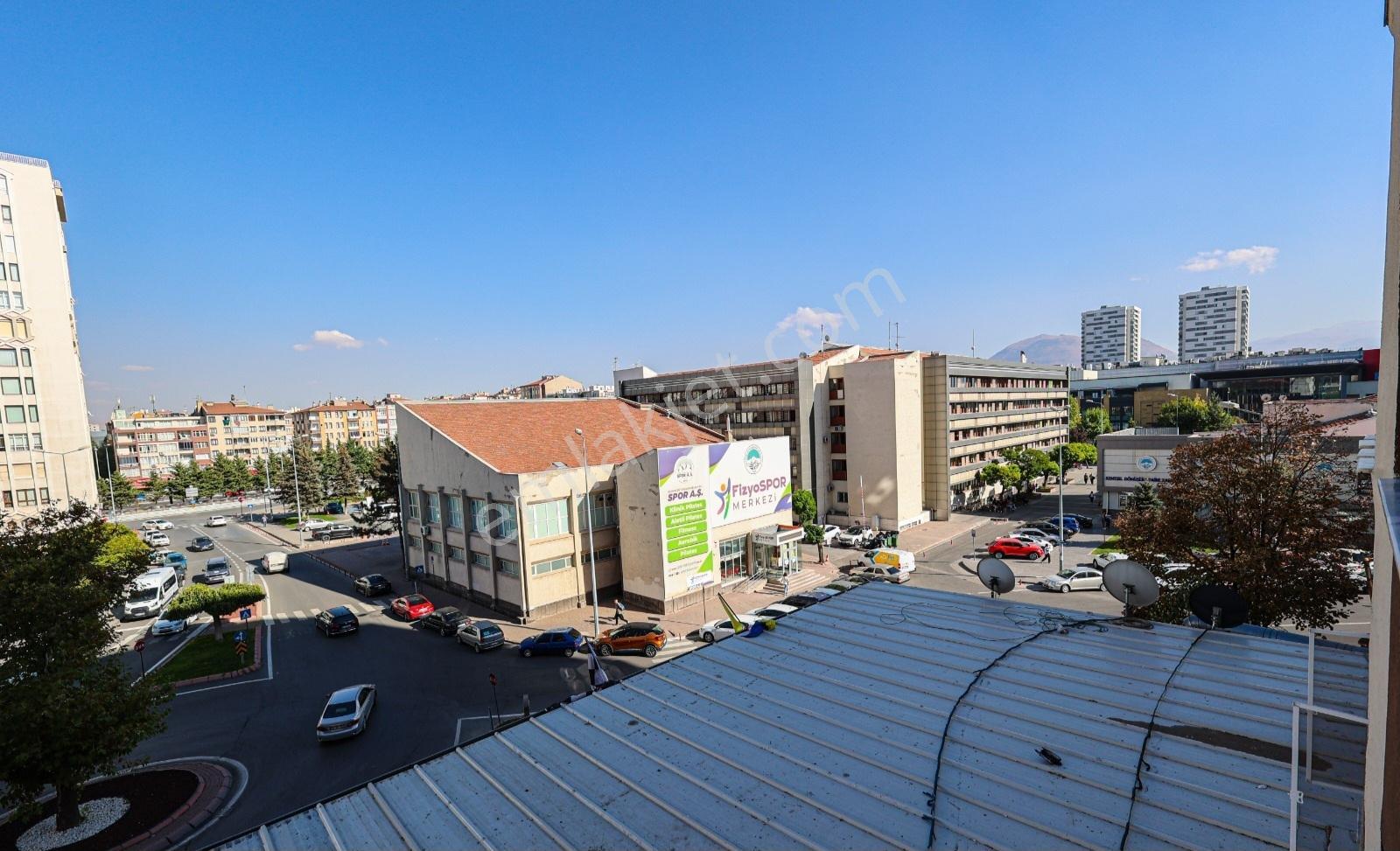 Forum Avm Yanında Aidatsız Asansörlü Kombili Satılık 3+1 Daire — fotoğraf 15