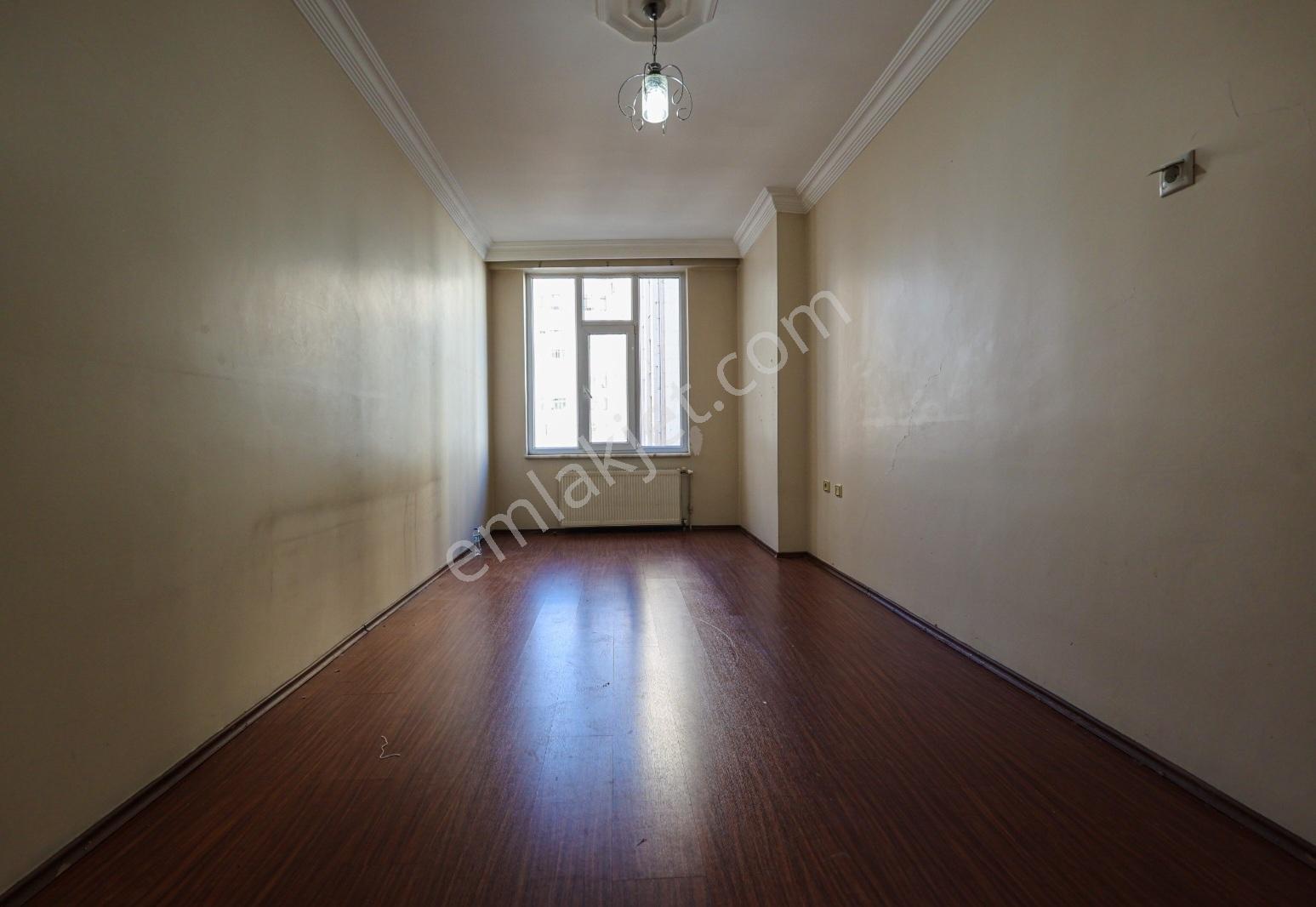Forum Avm Yanında Aidatsız Asansörlü Kombili Satılık 3+1 Daire — fotoğraf 29