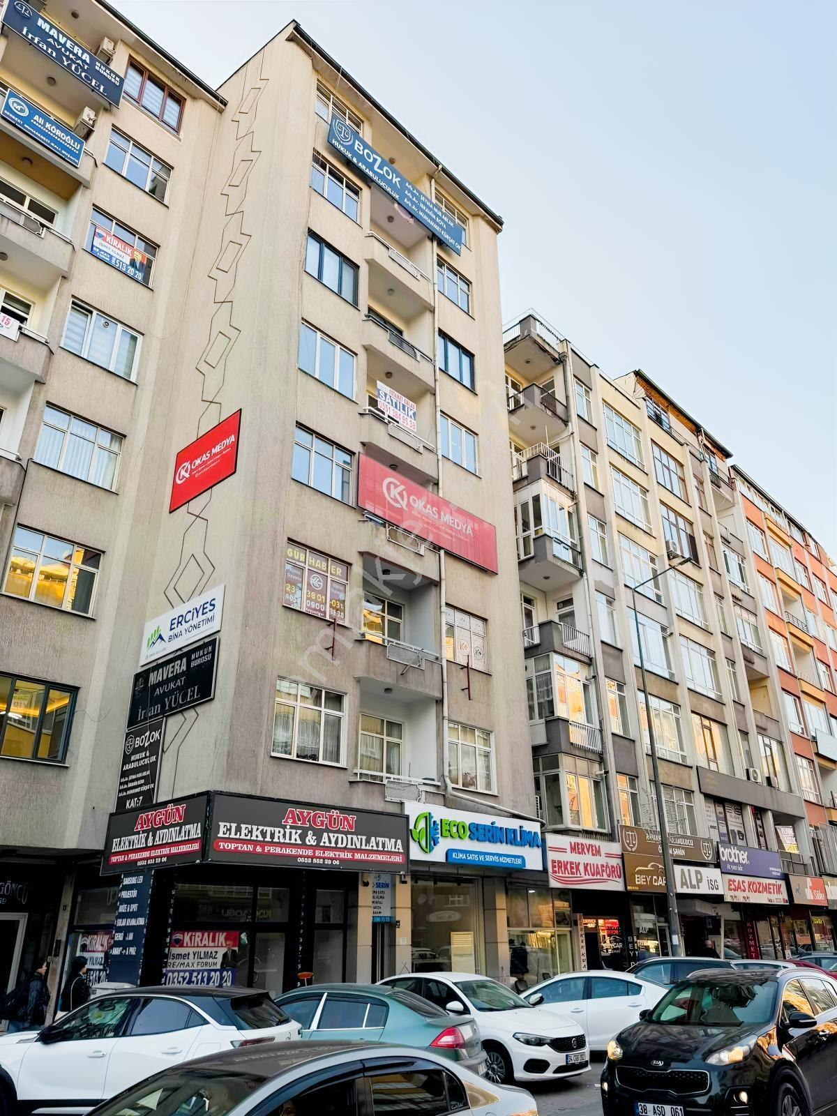 Fetanet Emlaktan İstasyon Caddesinde Yapılı 4+1 Odalı