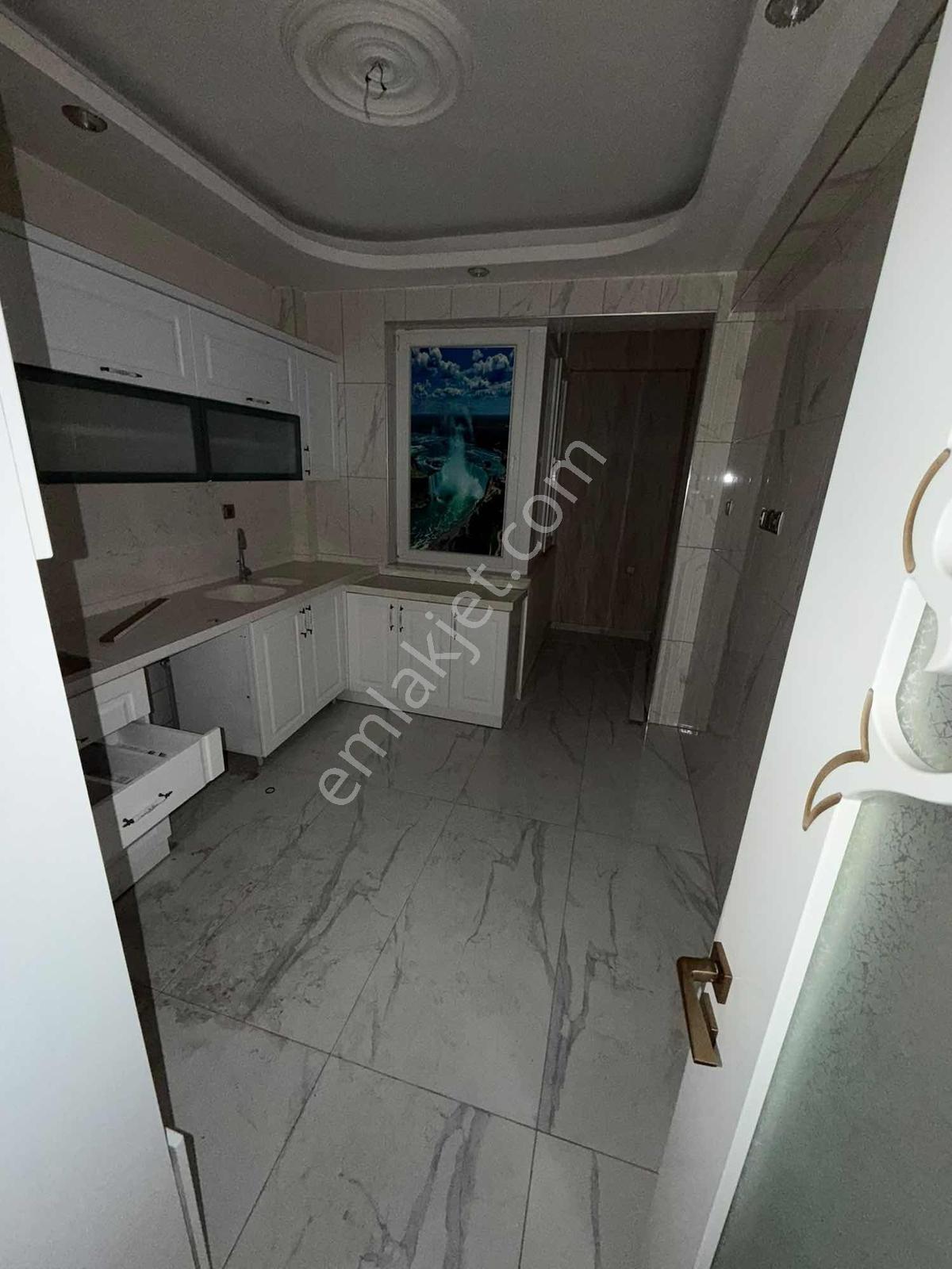 Fetanet Emlaktan İstasyon Caddesinde Yapılı 4+1 Odalı — fotoğraf 12